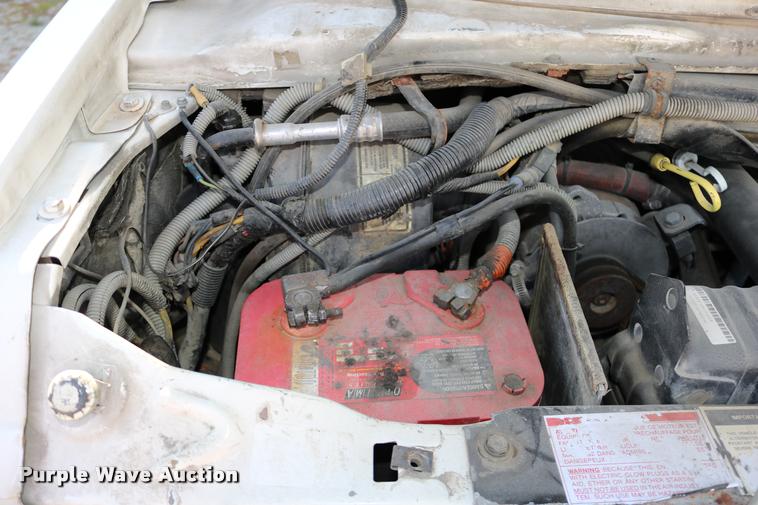 image for item DD0182 1988 Ford Econoline E350 ambulance