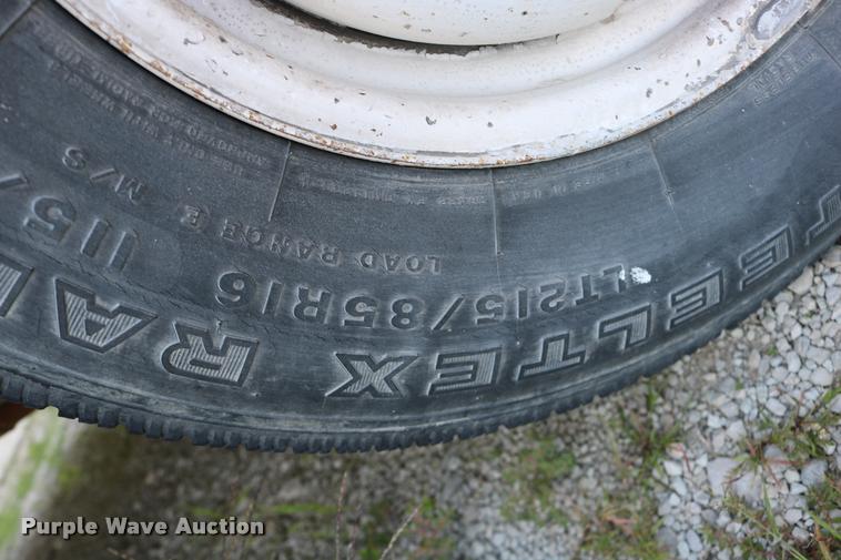 image for item DD0182 1988 Ford Econoline E350 ambulance