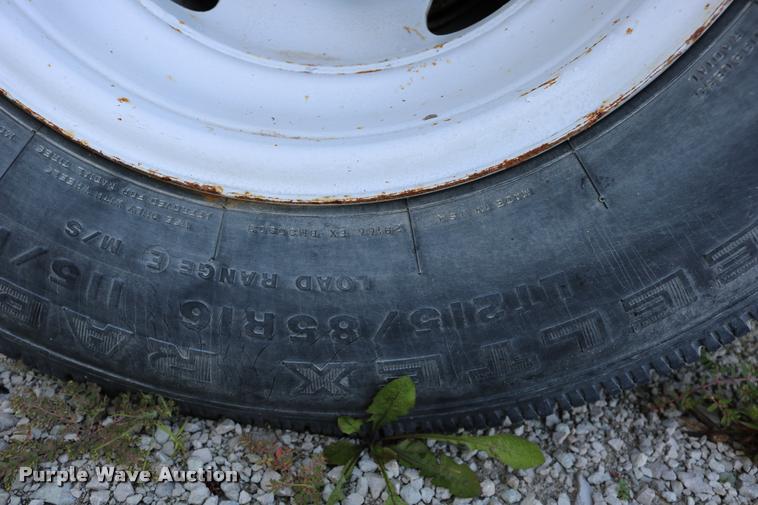 image for item DD0182 1988 Ford Econoline E350 ambulance