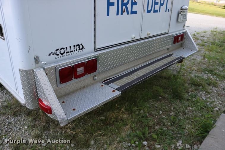 image for item DD0182 1988 Ford Econoline E350 ambulance
