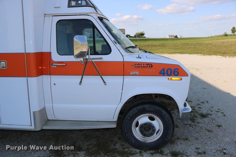 image for item DD0182 1988 Ford Econoline E350 ambulance