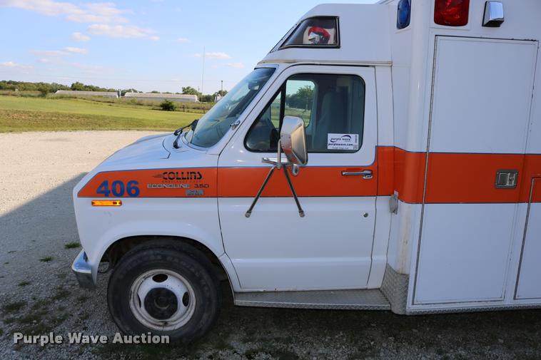 image for item DD0182 1988 Ford Econoline E350 ambulance