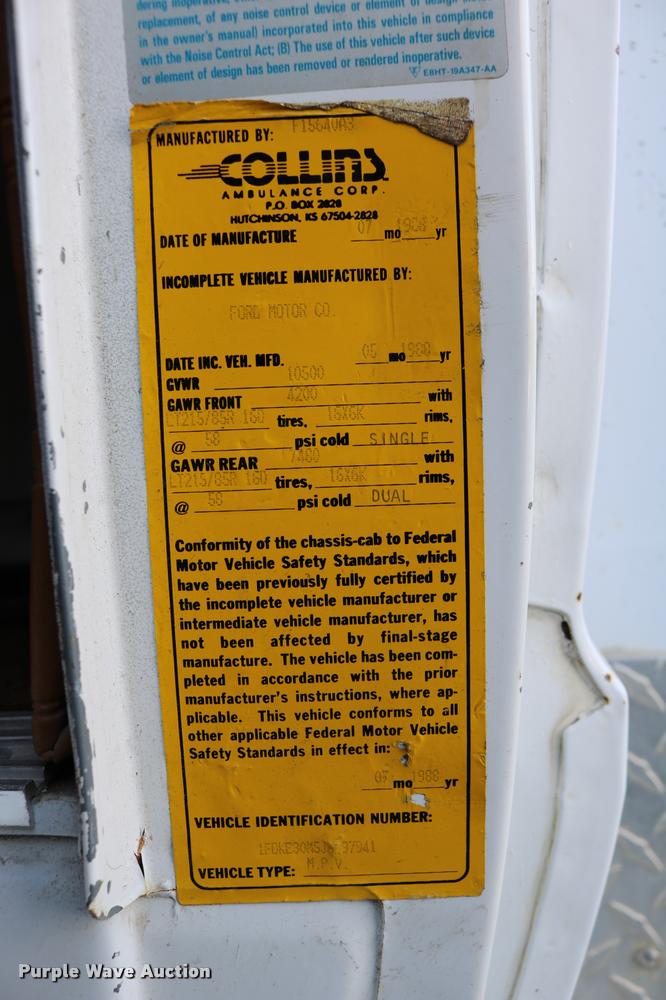 image for item DD0182 1988 Ford Econoline E350 ambulance