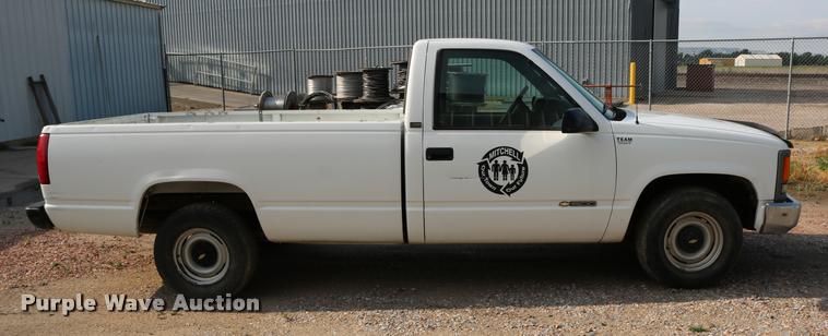 image for item DD0248 1995 Chevrolet Cheyenne 1500 pickup truck