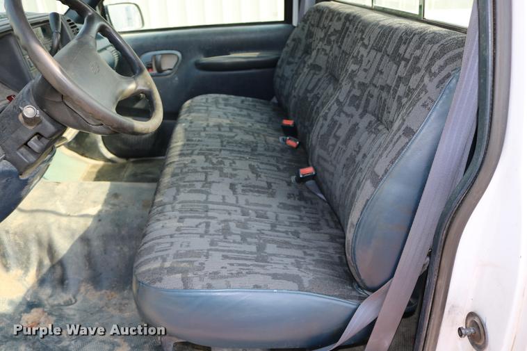 image for item DD0248 1995 Chevrolet Cheyenne 1500 pickup truck