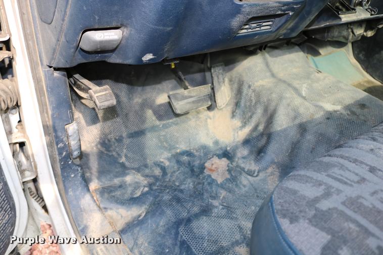 image for item DD0248 1995 Chevrolet Cheyenne 1500 pickup truck