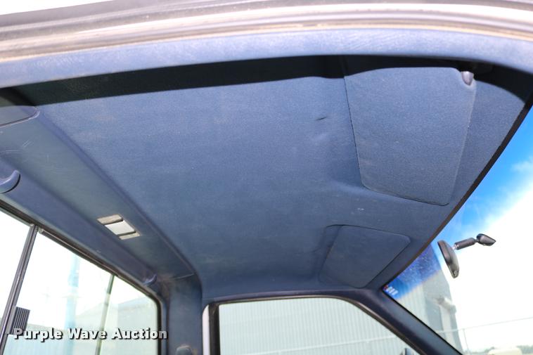 image for item DD0248 1995 Chevrolet Cheyenne 1500 pickup truck