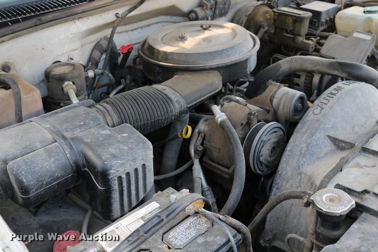 image for item DD0248 1995 Chevrolet Cheyenne 1500 pickup truck