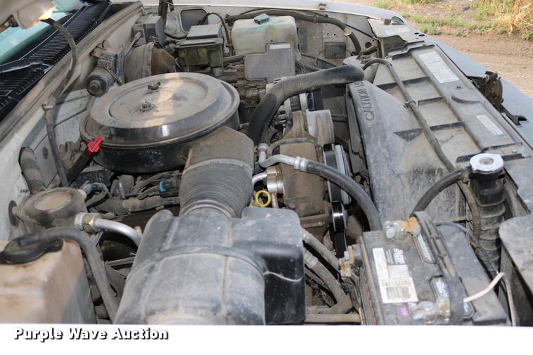 image for item DD0248 1995 Chevrolet Cheyenne 1500 pickup truck