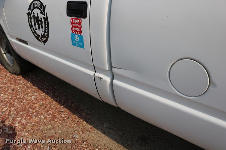 image for item DD0248 1995 Chevrolet Cheyenne 1500 pickup truck