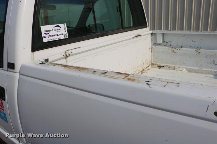 image for item DD0248 1995 Chevrolet Cheyenne 1500 pickup truck