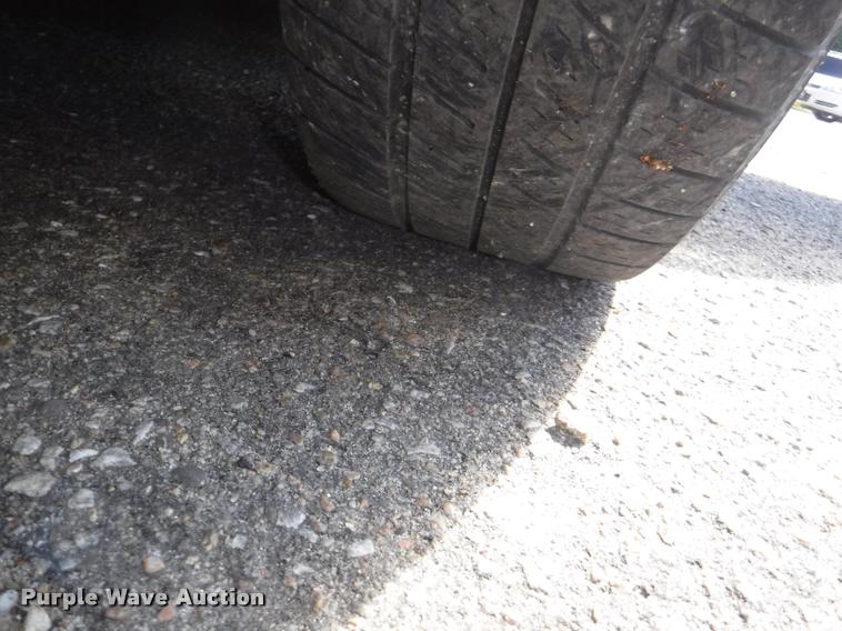 image for item DD0867 2010 Chrysler Town & Country van