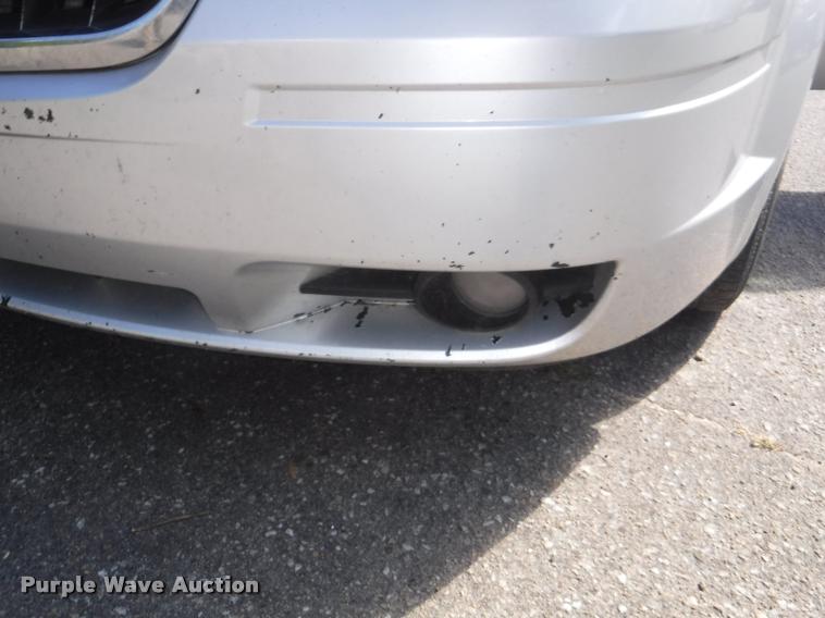 image for item DD0867 2010 Chrysler Town & Country van