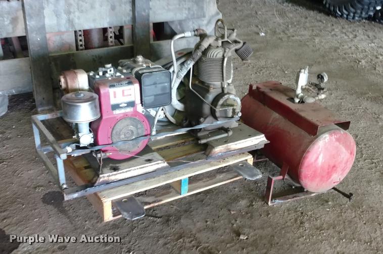 image for item DI9815 Air compressor