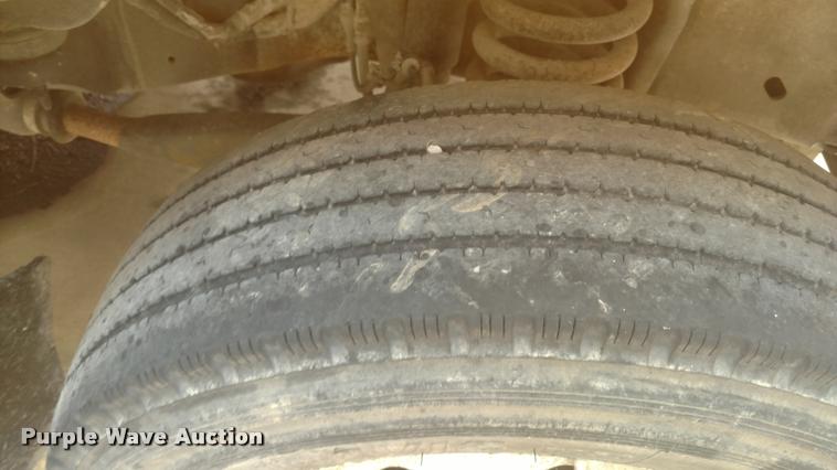 image for item DI9839 2004 Ford E450 school bus