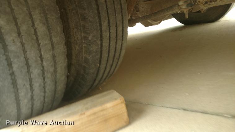 image for item DI9839 2004 Ford E450 school bus