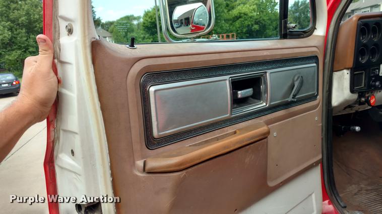 image for item DI9840 1980 Chevrolet C60 fire truck