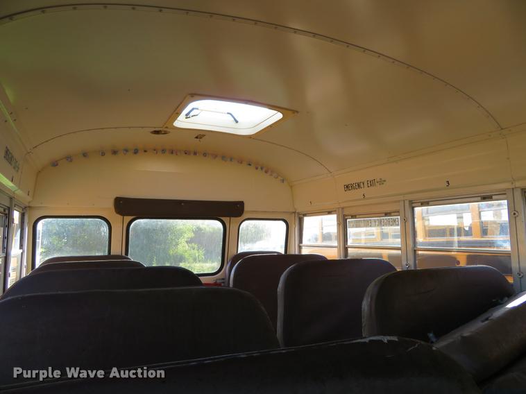 image for item DI9841 1995 Chevrolet G3500 school bus