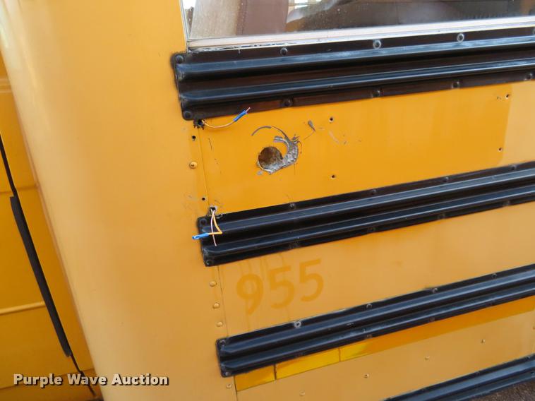 image for item DI9841 1995 Chevrolet G3500 school bus