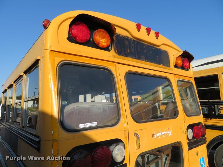 image for item DI9841 1995 Chevrolet G3500 school bus