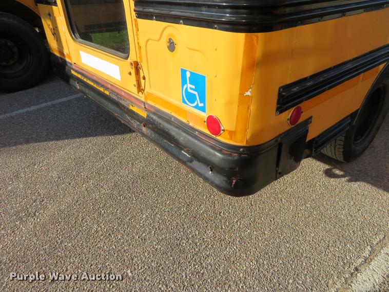 image for item DI9841 1995 Chevrolet G3500 school bus