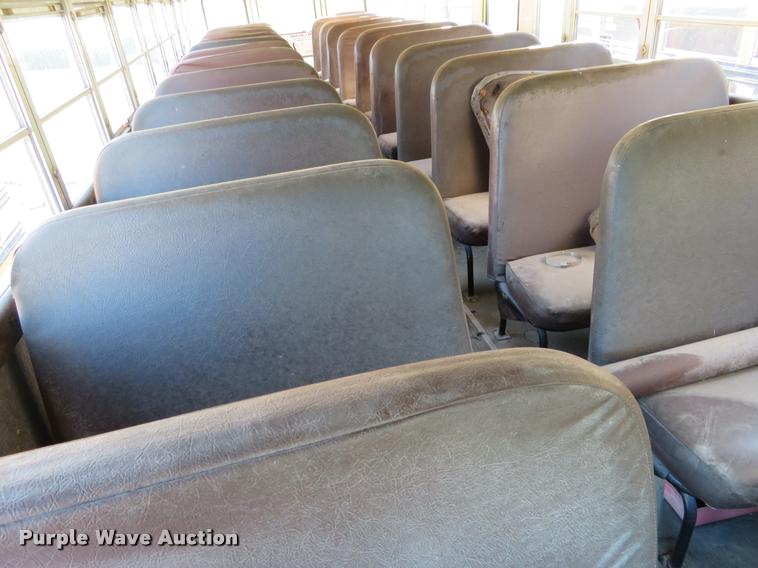 image for item DI9842 1996 International 3800 school bus