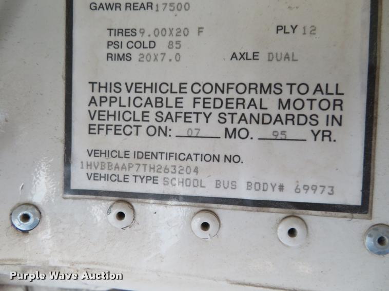 image for item DI9842 1996 International 3800 school bus