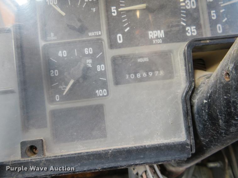 image for item DI9842 1996 International 3800 school bus