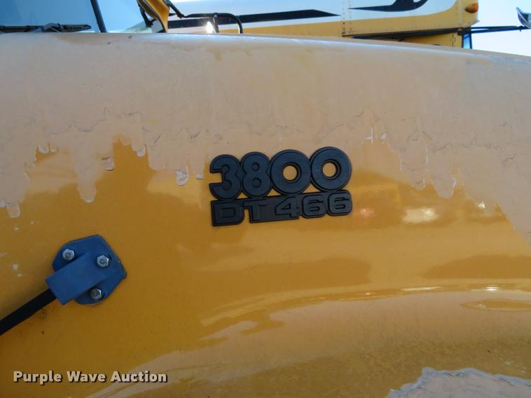 image for item DI9842 1996 International 3800 school bus