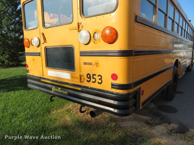 image for item DI9842 1996 International 3800 school bus