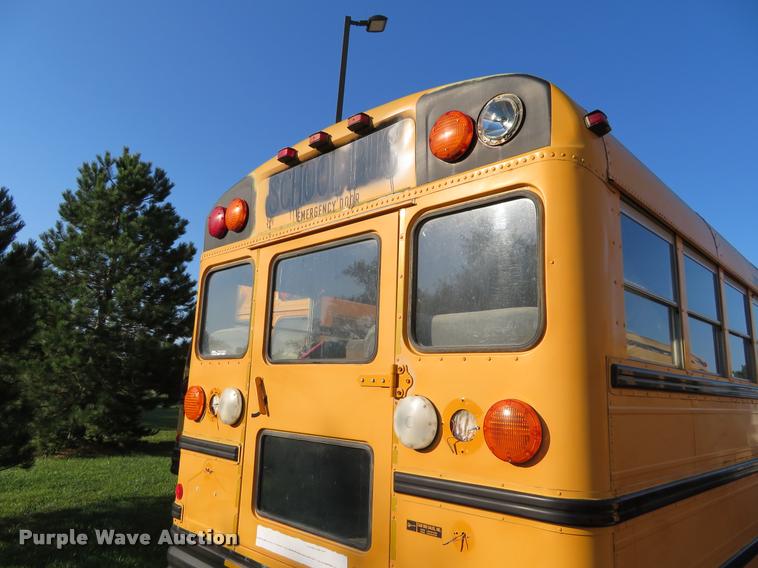 image for item DI9842 1996 International 3800 school bus