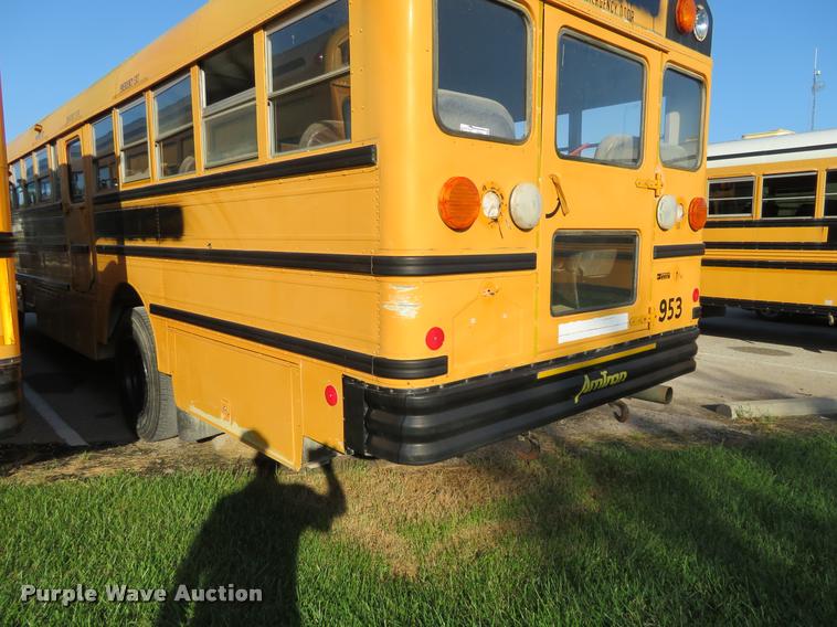 image for item DI9842 1996 International 3800 school bus