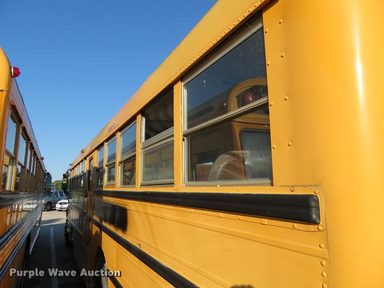 image for item DI9842 1996 International 3800 school bus