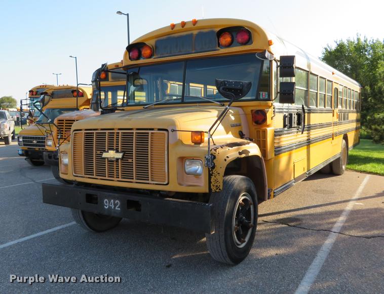 image for item DI9843 1995 Chevrolet B7 Blue Bird school bus