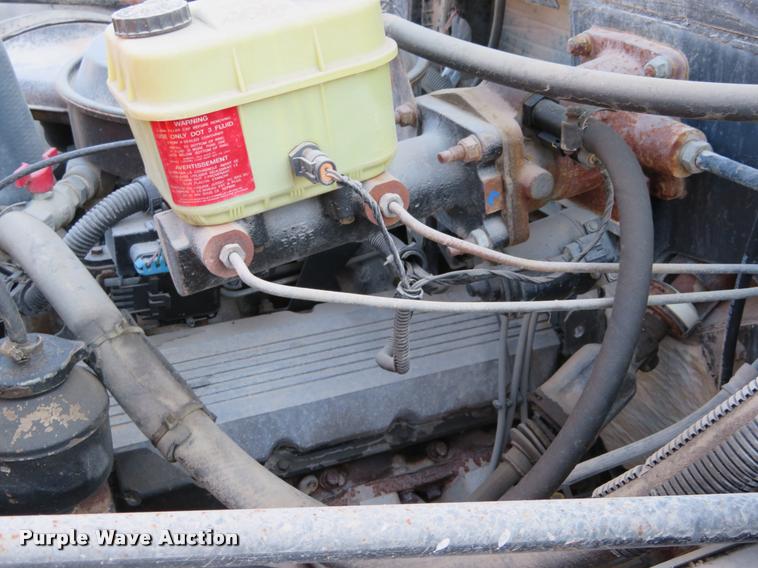 image for item DI9843 1995 Chevrolet B7 Blue Bird school bus