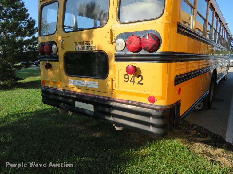 image for item DI9843 1995 Chevrolet B7 Blue Bird school bus