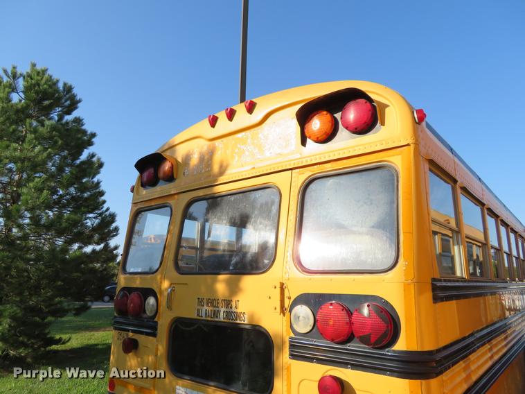 image for item DI9843 1995 Chevrolet B7 Blue Bird school bus