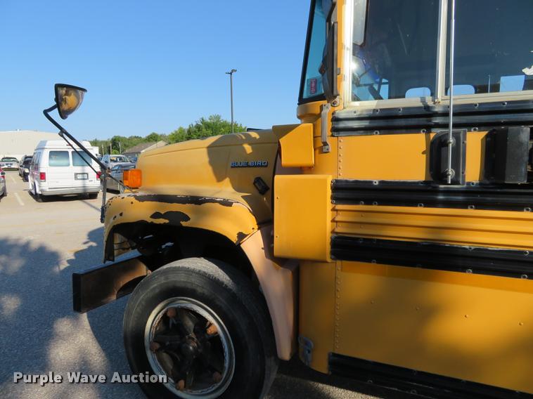 image for item DI9843 1995 Chevrolet B7 Blue Bird school bus