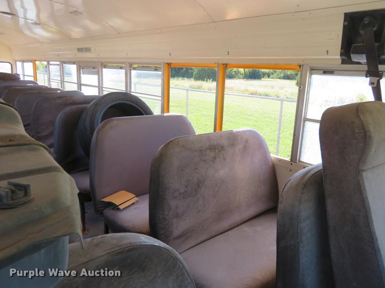 image for item DI9844 1993 Chevrolet C7500 school bus