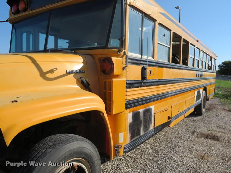 image for item DI9844 1993 Chevrolet C7500 school bus