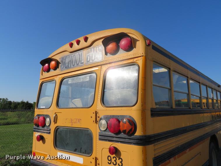 image for item DI9844 1993 Chevrolet C7500 school bus