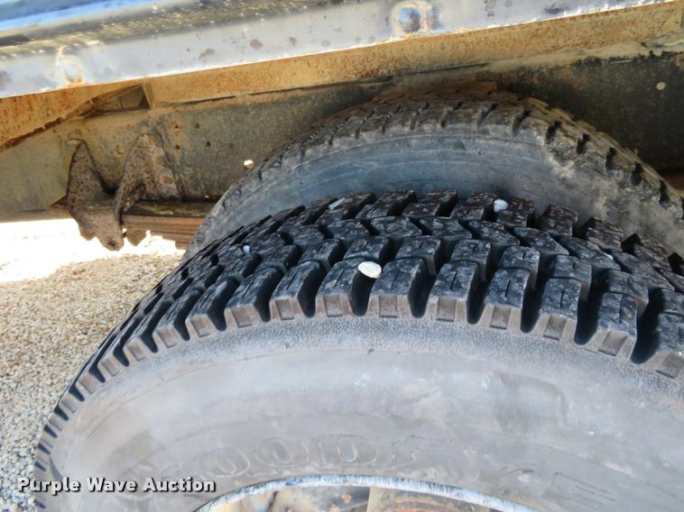 image for item DI9844 1993 Chevrolet C7500 school bus