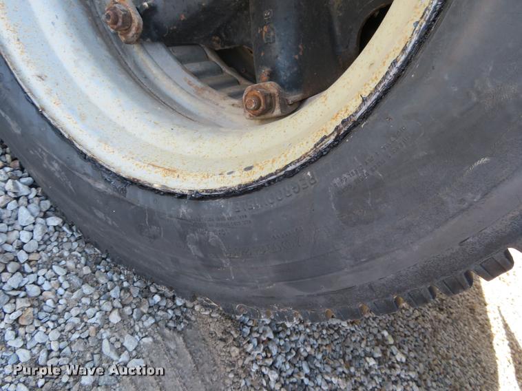 image for item DI9844 1993 Chevrolet C7500 school bus