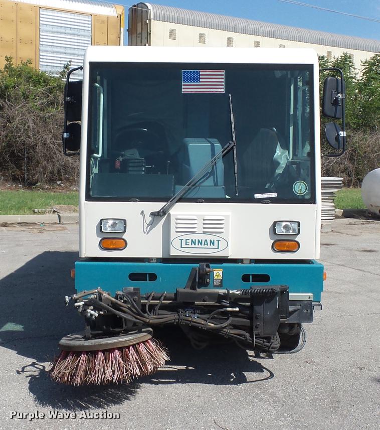 image for item DJ9645 Tennant 830 Series II street sweeper