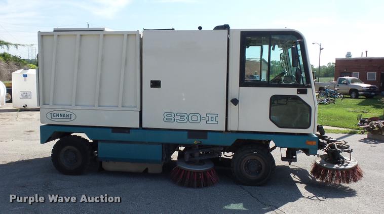 image for item DJ9645 Tennant 830 Series II street sweeper