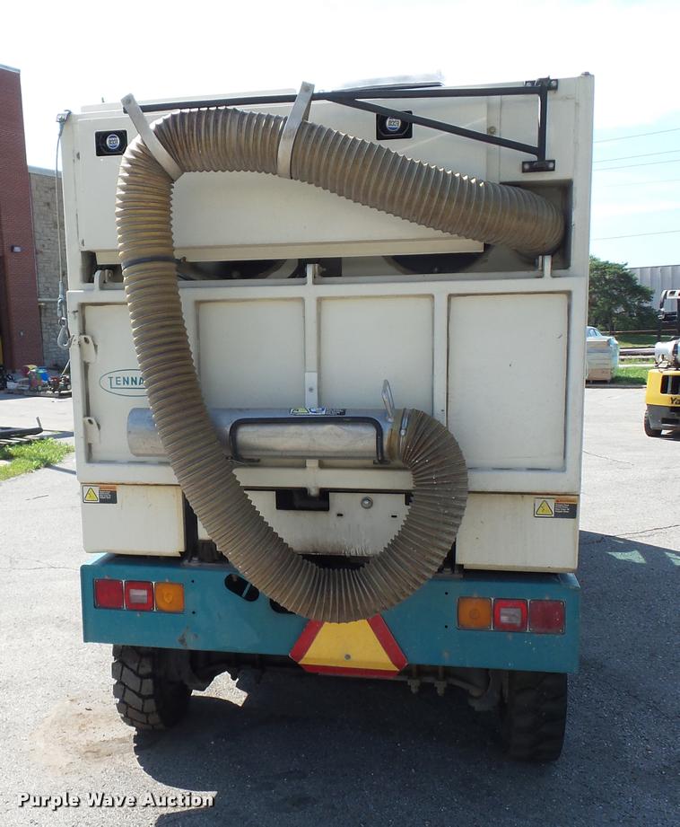 image for item DJ9645 Tennant 830 Series II street sweeper