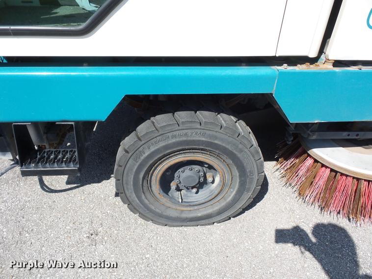 image for item DJ9645 Tennant 830 Series II street sweeper
