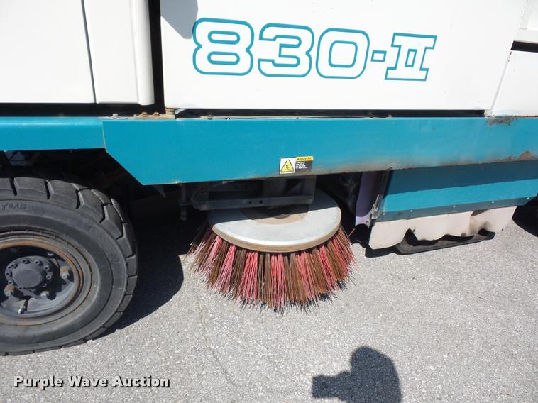 image for item DJ9645 Tennant 830 Series II street sweeper