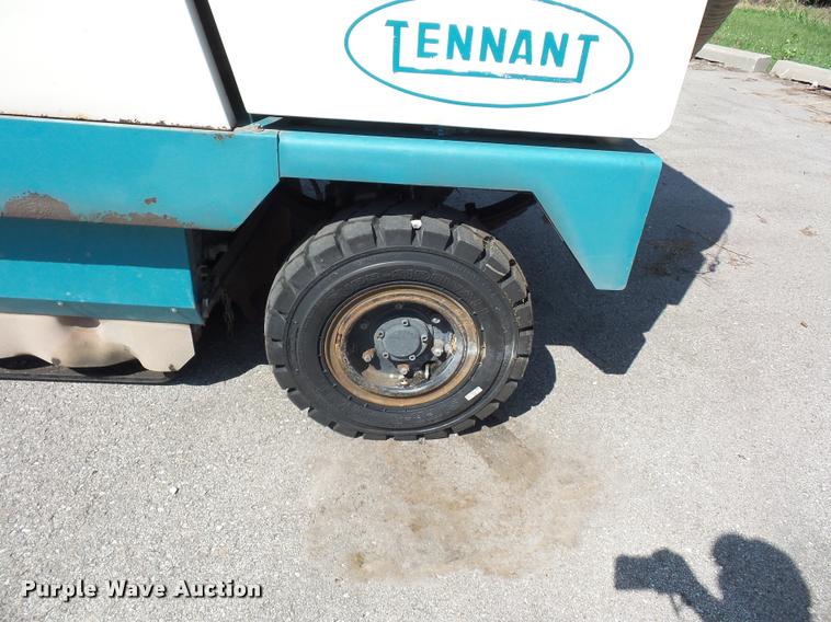 image for item DJ9645 Tennant 830 Series II street sweeper