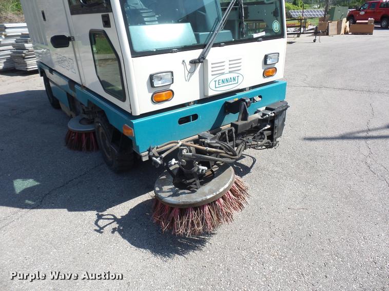 image for item DJ9645 Tennant 830 Series II street sweeper